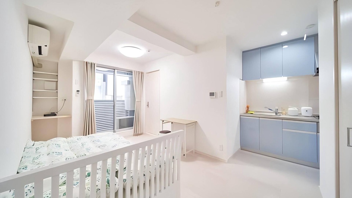 Noda Apartment | Sunny 3 - guest American - style Osaka apt.Private bath, kitchen. Unit 101.