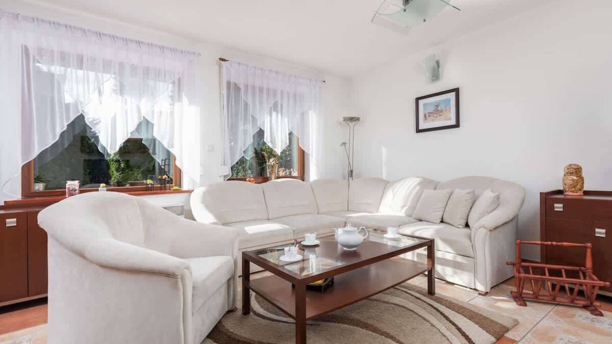 Lukecin House | Sunny 4 | Comfortable House | Parking