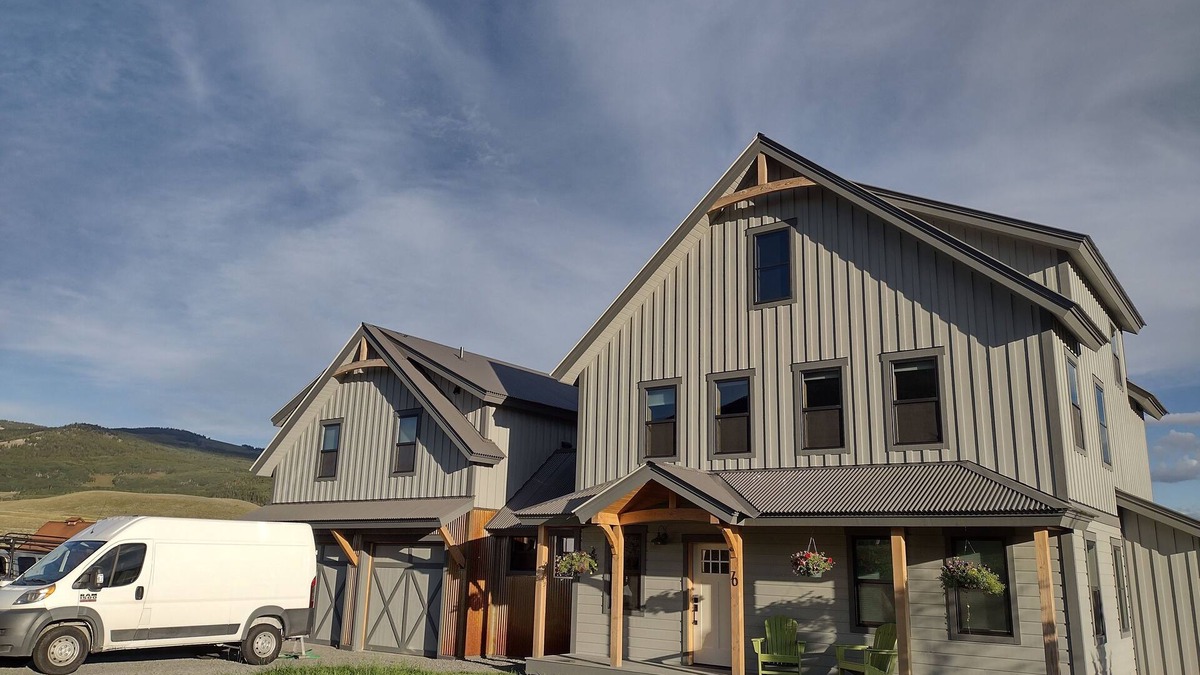 Crested Butte Apartment | Sunny accessory dwelling with expansive views and large deck