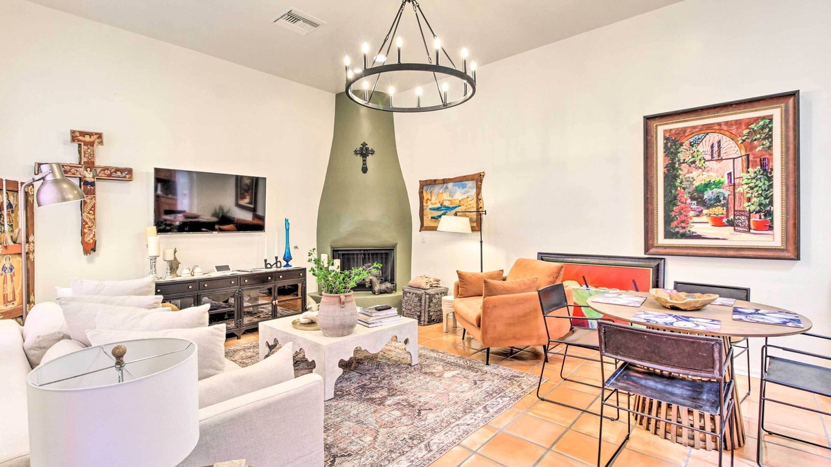 Tumacacori House | Sunny Adobe Retreat w/Hot Tub & Mtn Views!
