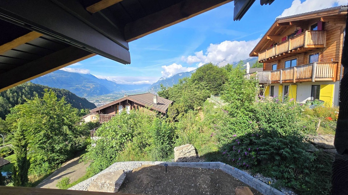 Chandolin-près-Savièse Ski Chalet | Sunny and Spacious Swiss Chalet in the heart of Valais