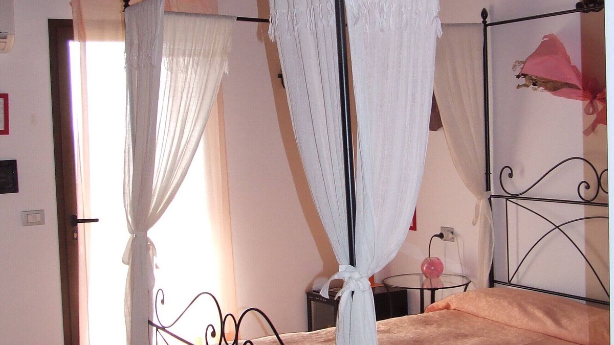 Solarolo Apartment | Sunny Apartment in Manerba: joy, fun, relaxation and culture