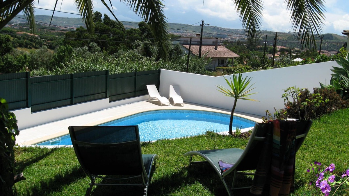 Loures Apartment | Sunny apartment with priv. Pool, Greater Lisbon. Familyfriendly.