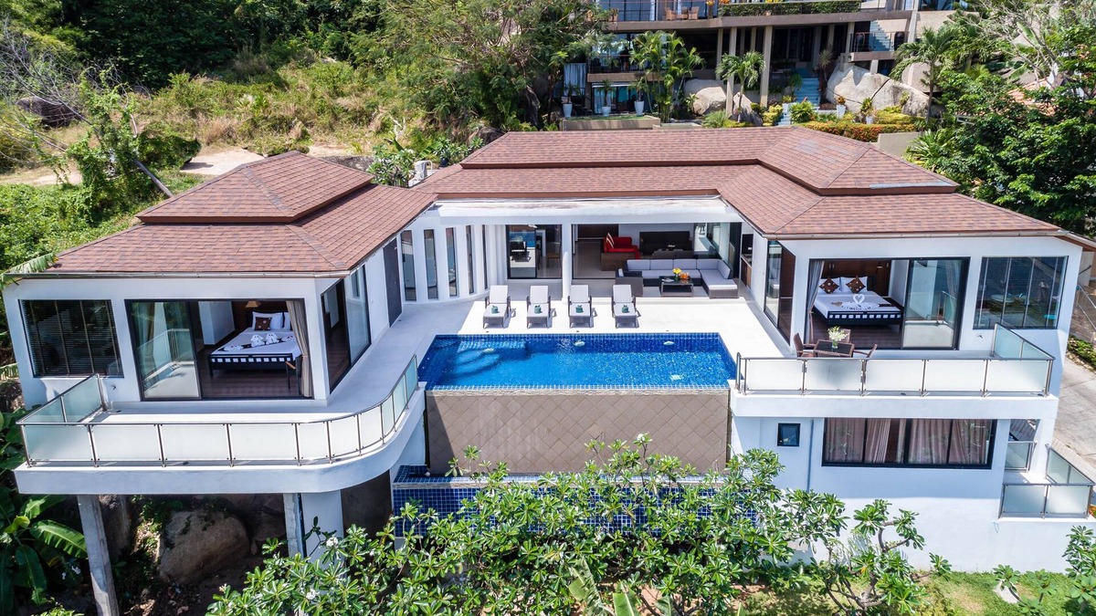 Maret Villa | Sunny Banks - 4 Bed Private Pool Sea View Villa