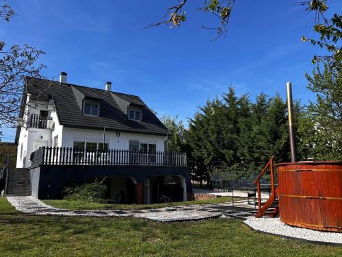 Zánka House | Sunny Beach