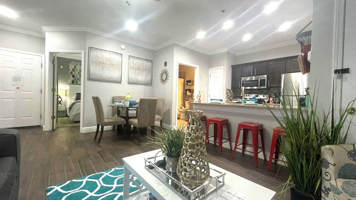 Seminole Condo | SUNNY DELIGHT! pets ok! UPDATED HEATED POOL VACATION CONDO.