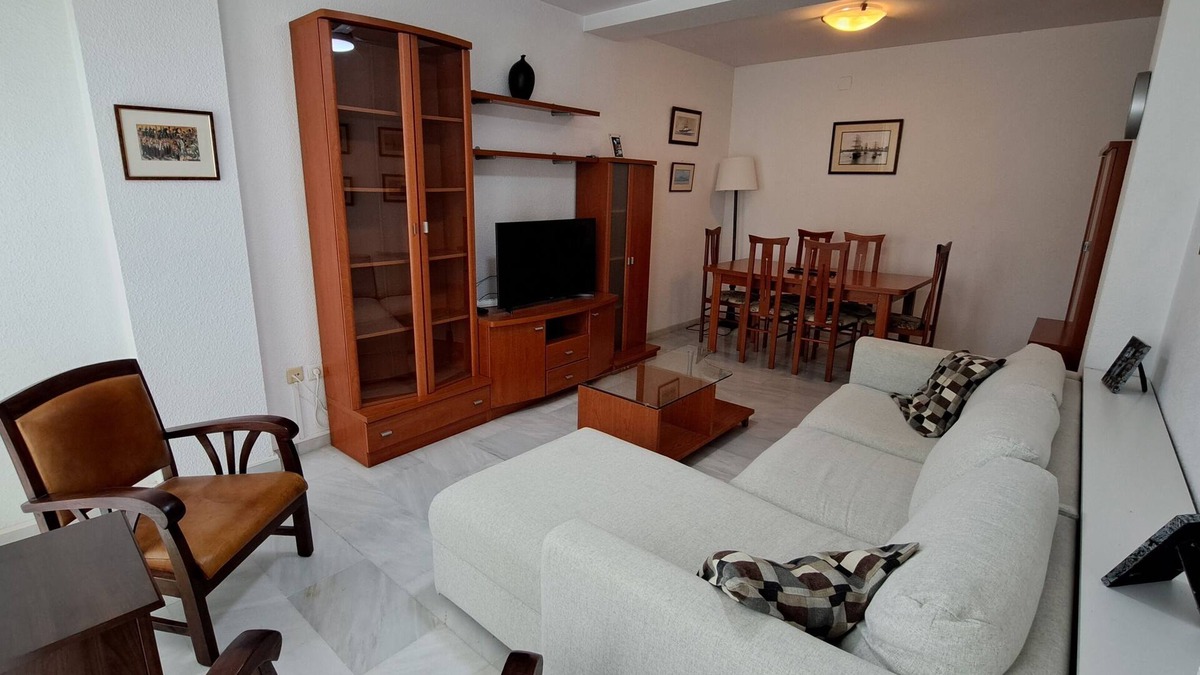San Fernando Apartment | Sunny flat in the best location!