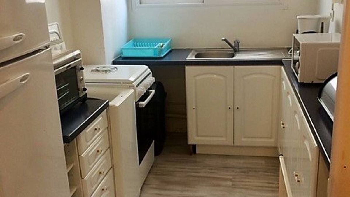 Amelie-les-Bains-Palalda Apartment | Sunny 2-Bedroom Apartment with Balcony & Optional Parking in Amélie-les-Bains