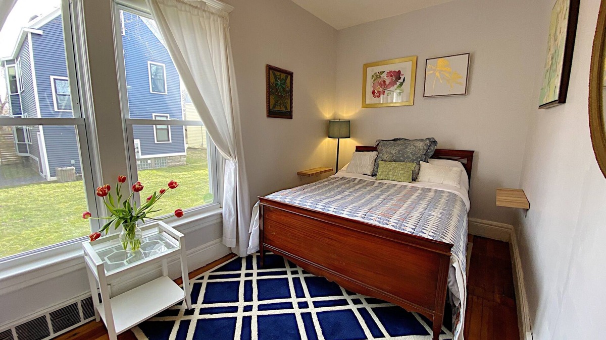 Front Park House | Sunny Full House in ♥ of Five Points, Self Check-In