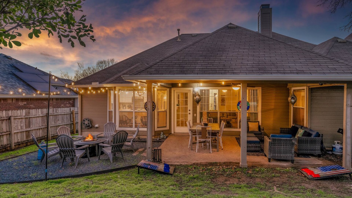 Wells Branch House | Sunny Haven: Open Concept Living w/Games Galore!
