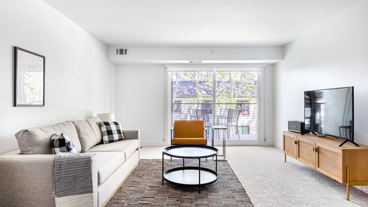 Sharon Heights Apartment | Sunny Menlo Park 1BR w/Pool, W/D, Gym, near 82, 101, 280, by Blueground