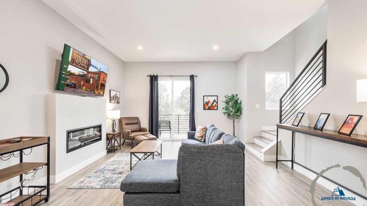 Denver House | Sunny, modern home to work & play near Olde Town