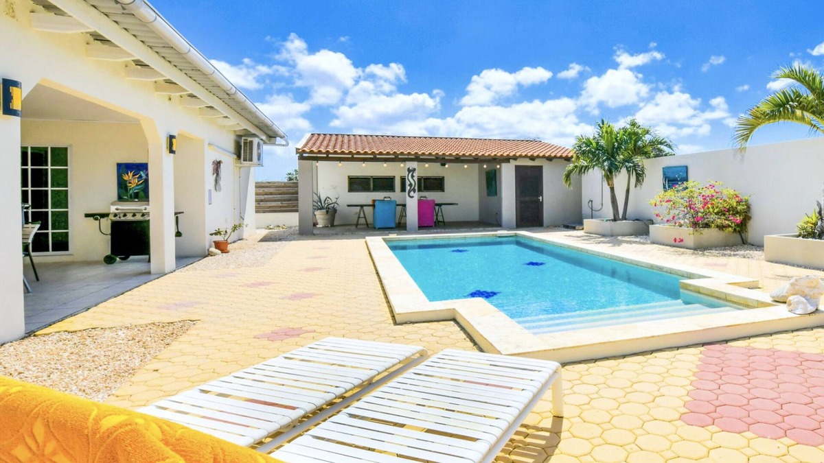 Palm Beach Villa | Sunny Palm Beach Villa - 3 min from beach