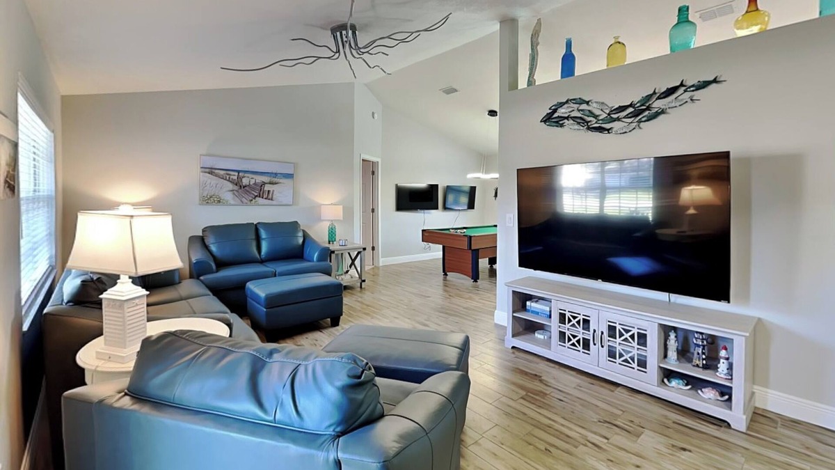 Port Orange House | Sunny Palms Getaway | Pool + Outdoor Game & Pool Table!