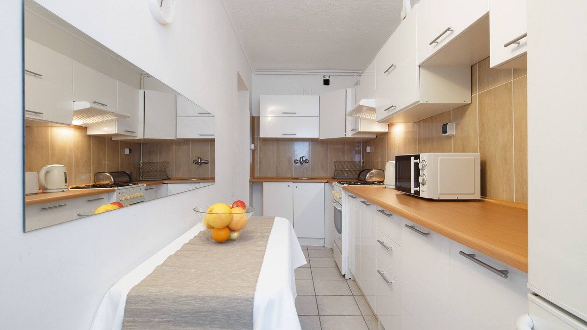 Katowice Apartment | Sunny ParkApt by Stadium 1MinWalkToTramTo SpodekCongressCentre Near Airport