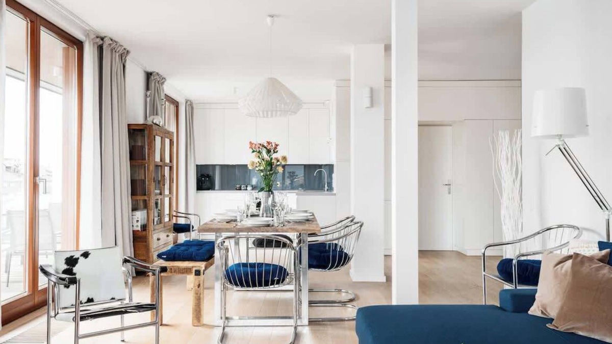 Kleparz Apartment | Sunny penthouse in New York style