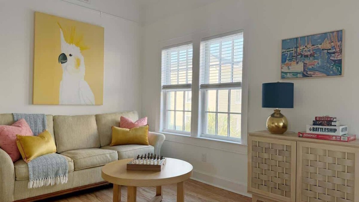 Eastside Apartment | Sunny & Playful Carriage House in Downtown Savannah Stay Here and Walk Everywher