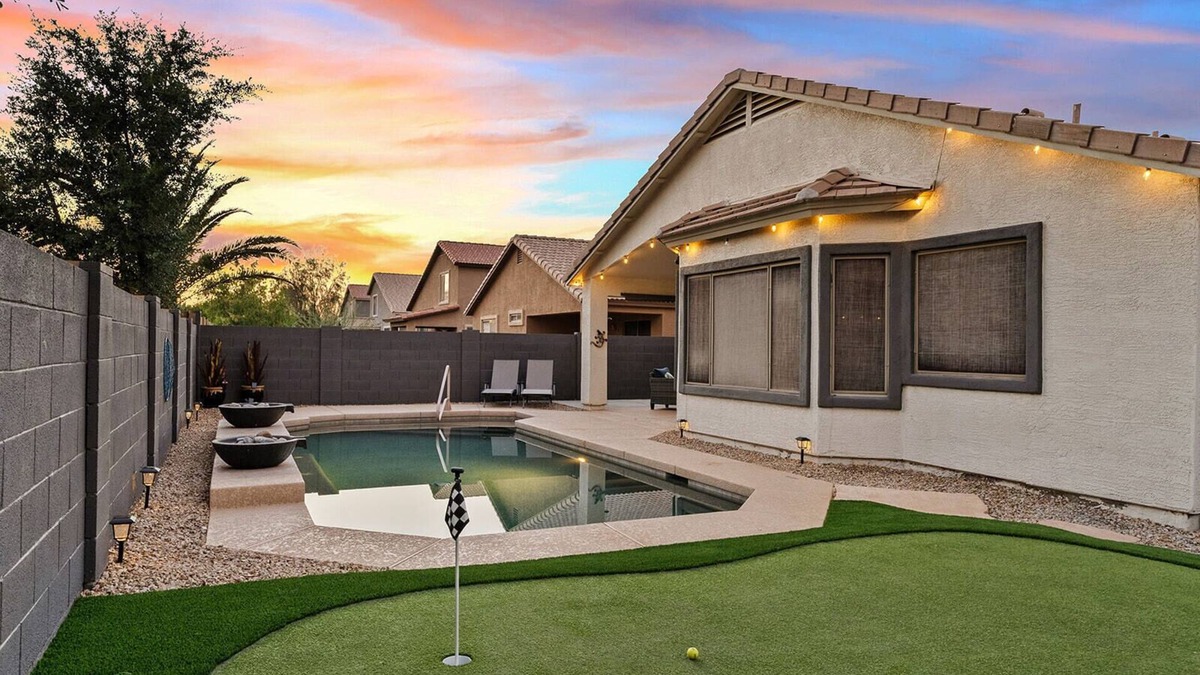 Villages At Queen Creek House | Sunny Poolside Golf Haven, 4-Bedroom with Pool
