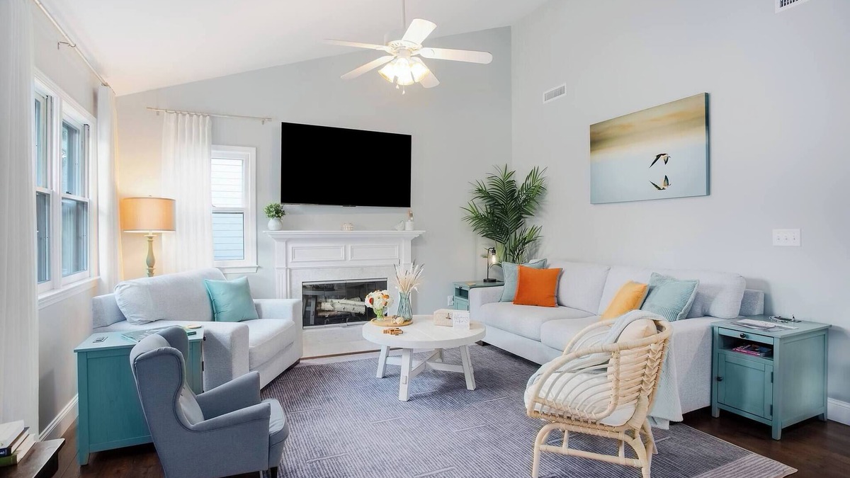Kings Grant House | Sunny Refuge-Perfect for animal lovers of all ages