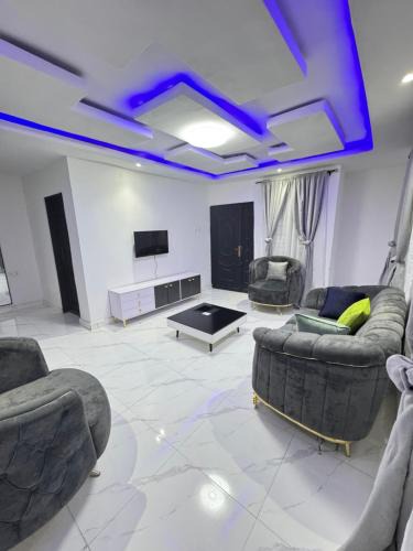 Alimosho Apartment | Sunny Service Apartment