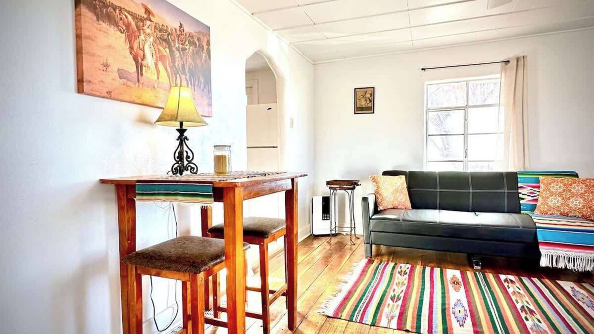 Raton House | Sunny Southwest Casita!