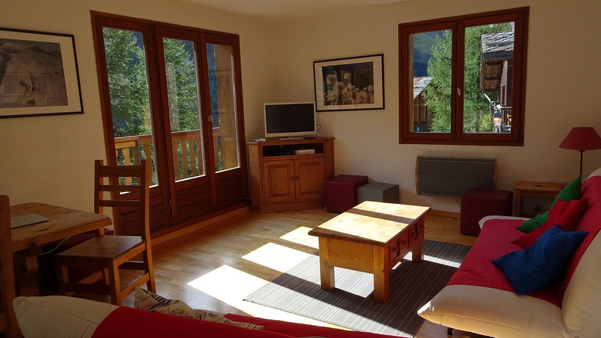 Les Brevieres Apartment | Sunny, spacious apartment (75 m2), 3 bedrooms, Tignes Brevières