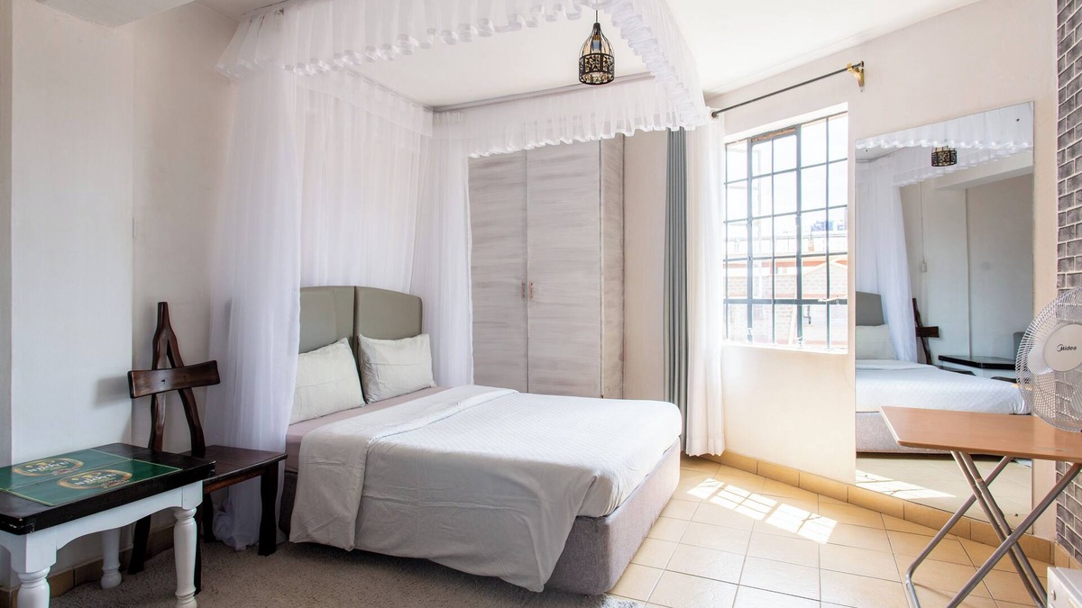 Ngara West Apartment | Sunny Spacious Studio