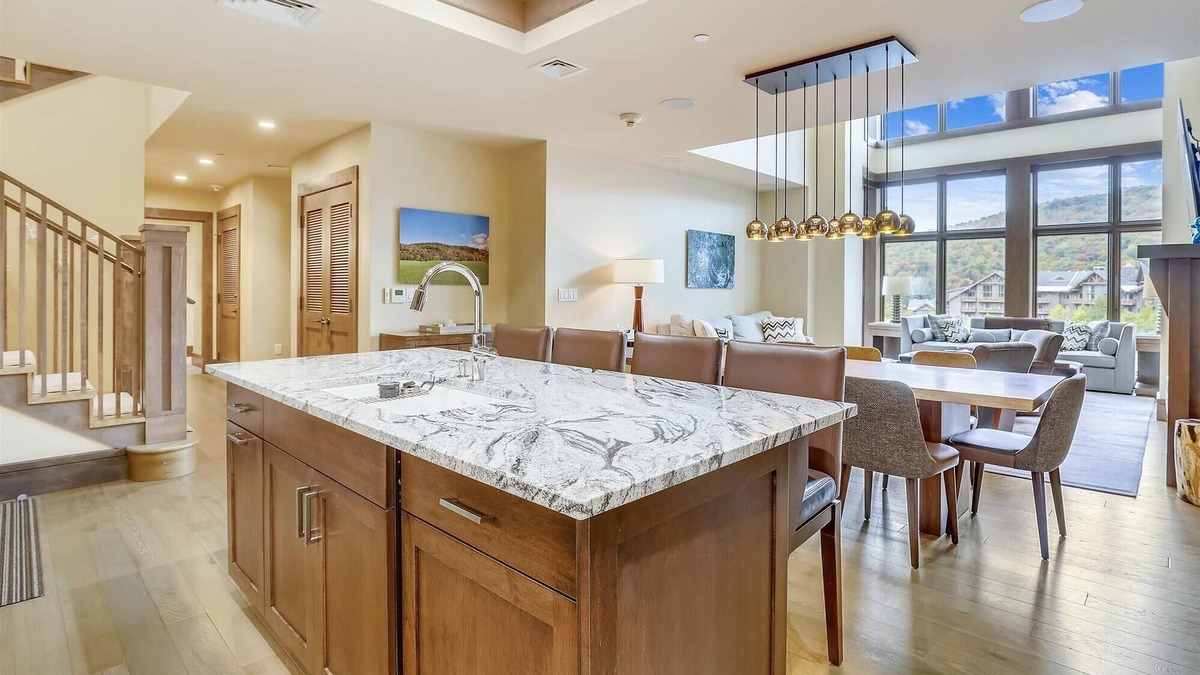 Stowe Area Condo | Sunny Spruce: 4 br at Spruce Peak, ski-in/ski-out, fireplace, a/c!