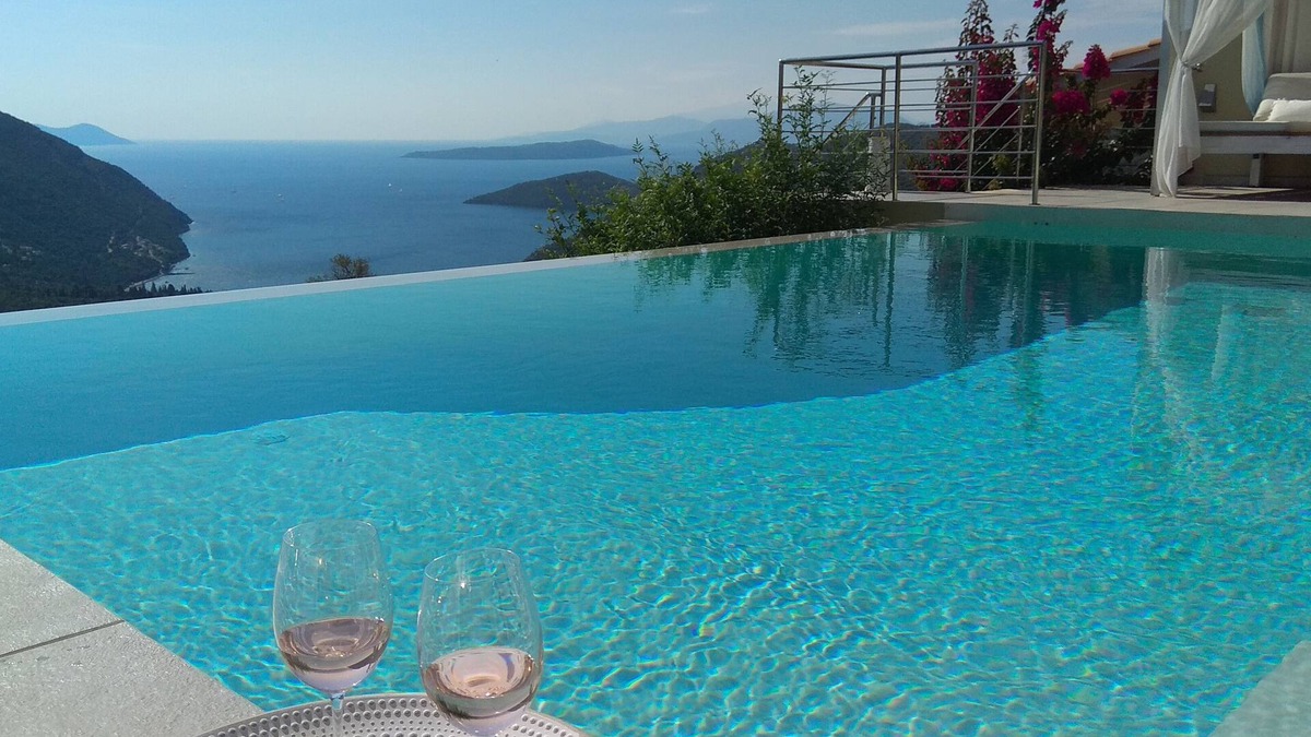 Fternon Villa | Sunny Villa Ilios over Mikros Gialos near Sivota