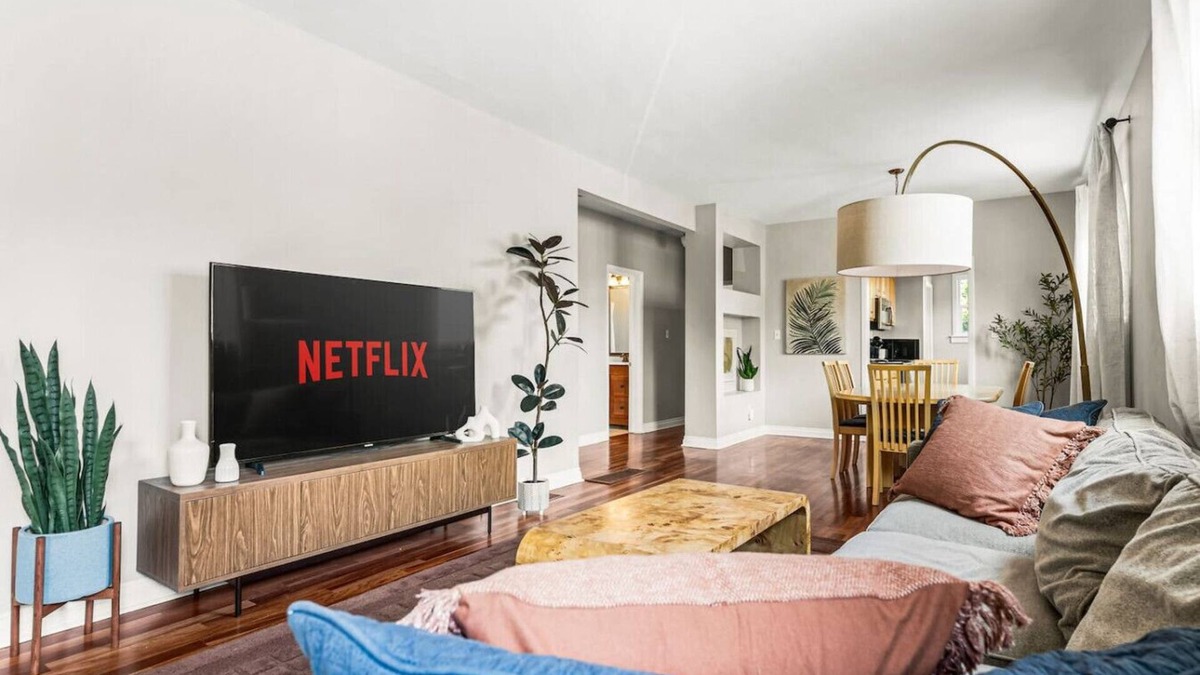 Edgewater House | Sunny West Denver Escape | Stylish 2BR Retreat