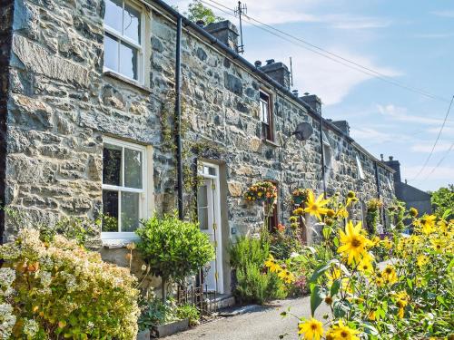 Tremadog House | Sunnyside Cottage