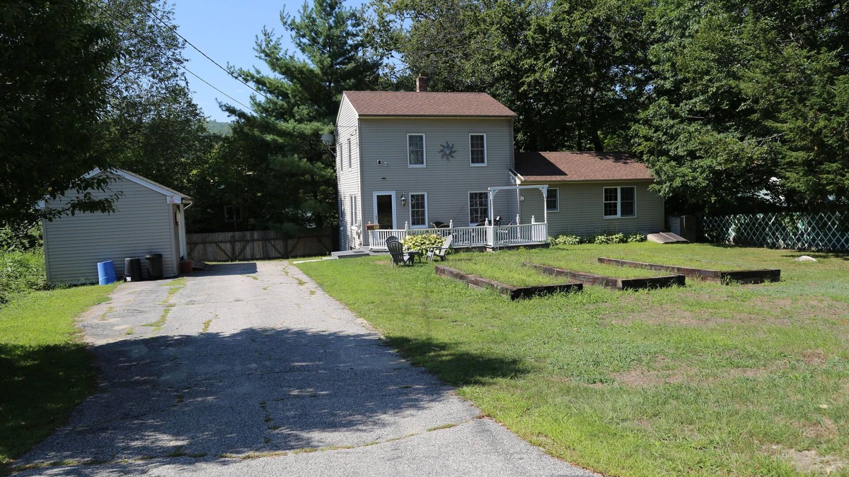 Rumford House | Sunnyside home near Sunday River, Black Mountain, Lakes, Rivers and Hikes