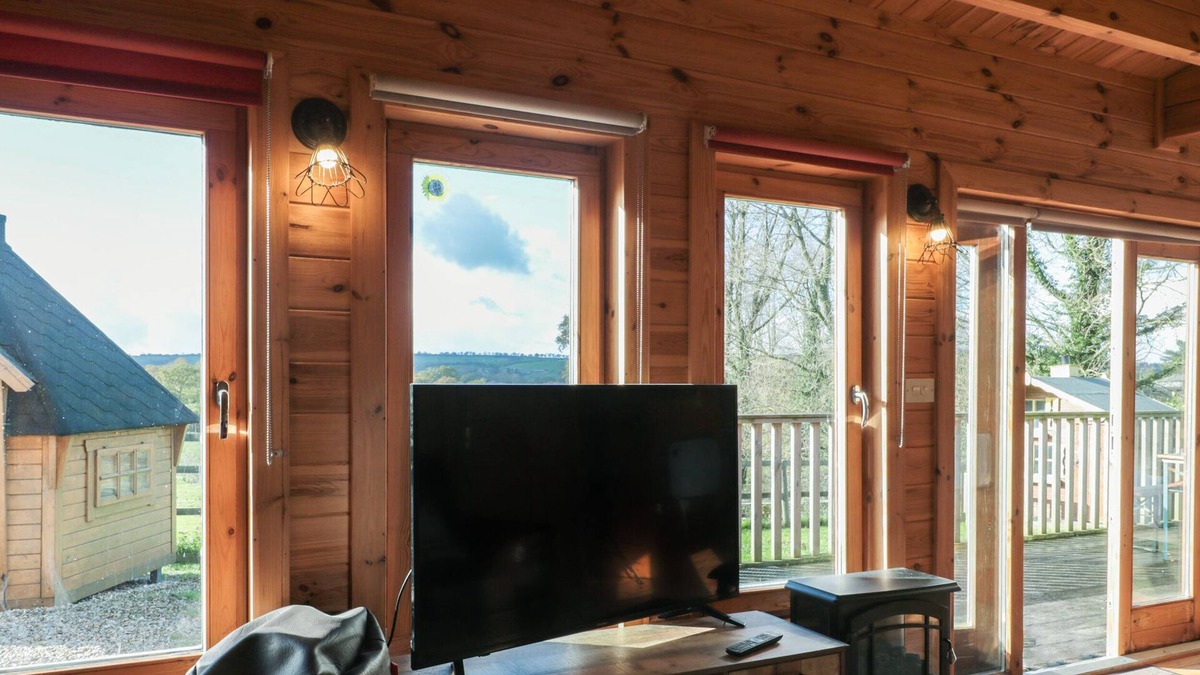 Crewkerne Cabin | Sunnyside Lodge