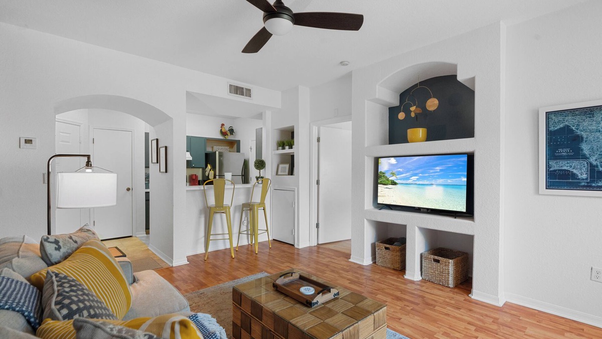 Temple Terrace Condo | Sunnyside Oasis, Cozy & Convenient