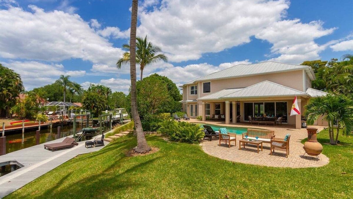 McGregor House | Sunnyside - Pool, Hot Tub & Direct access to River