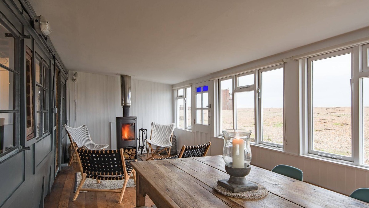 Dungeness House | Sunray by Bloom Stays - a holiday let that sleeps 8 guests in 3 bedrooms
