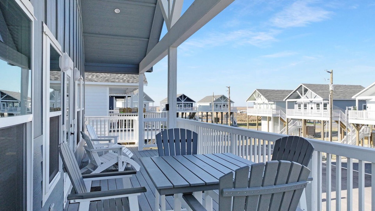 Crystal Beach House | Sunray Shore - a 2 bedroom plus loft, 2 bath, sleeps 8.