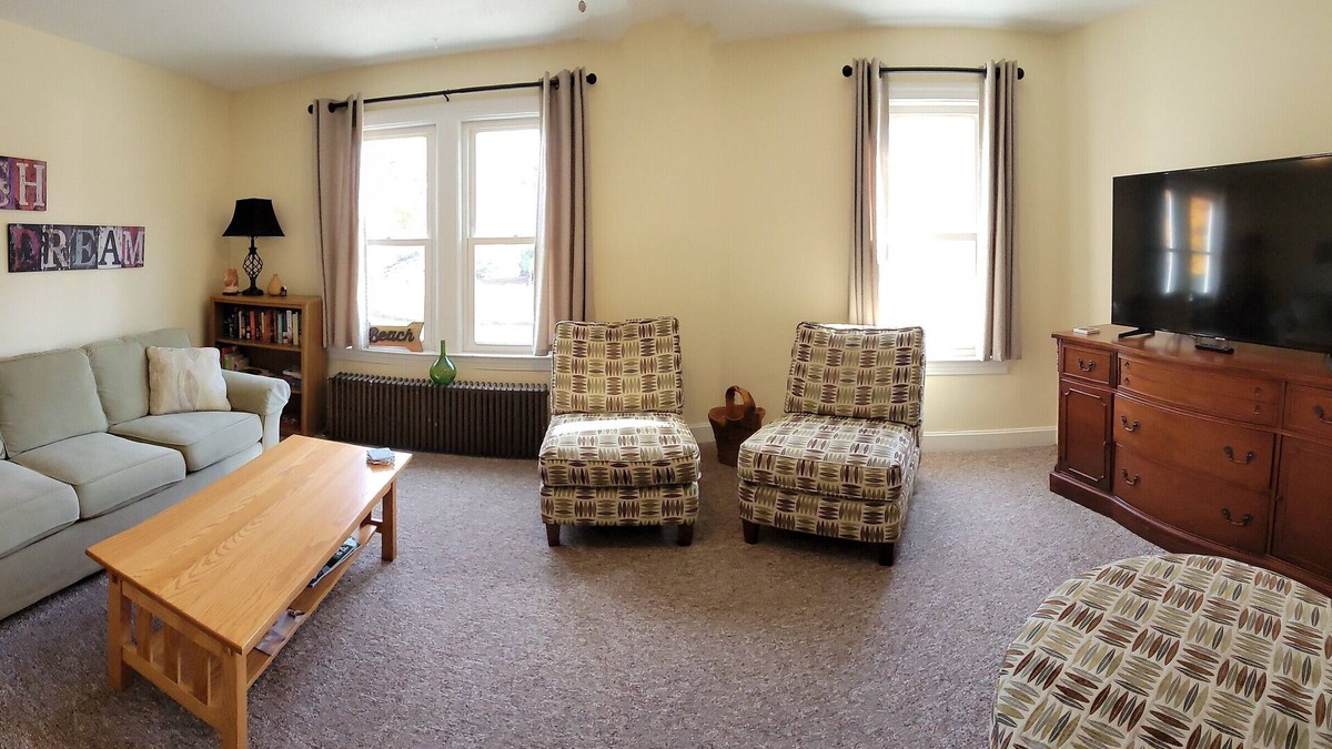 Alpena Apartment | Sunrise Apartment - 2 bedroom with Bay views.