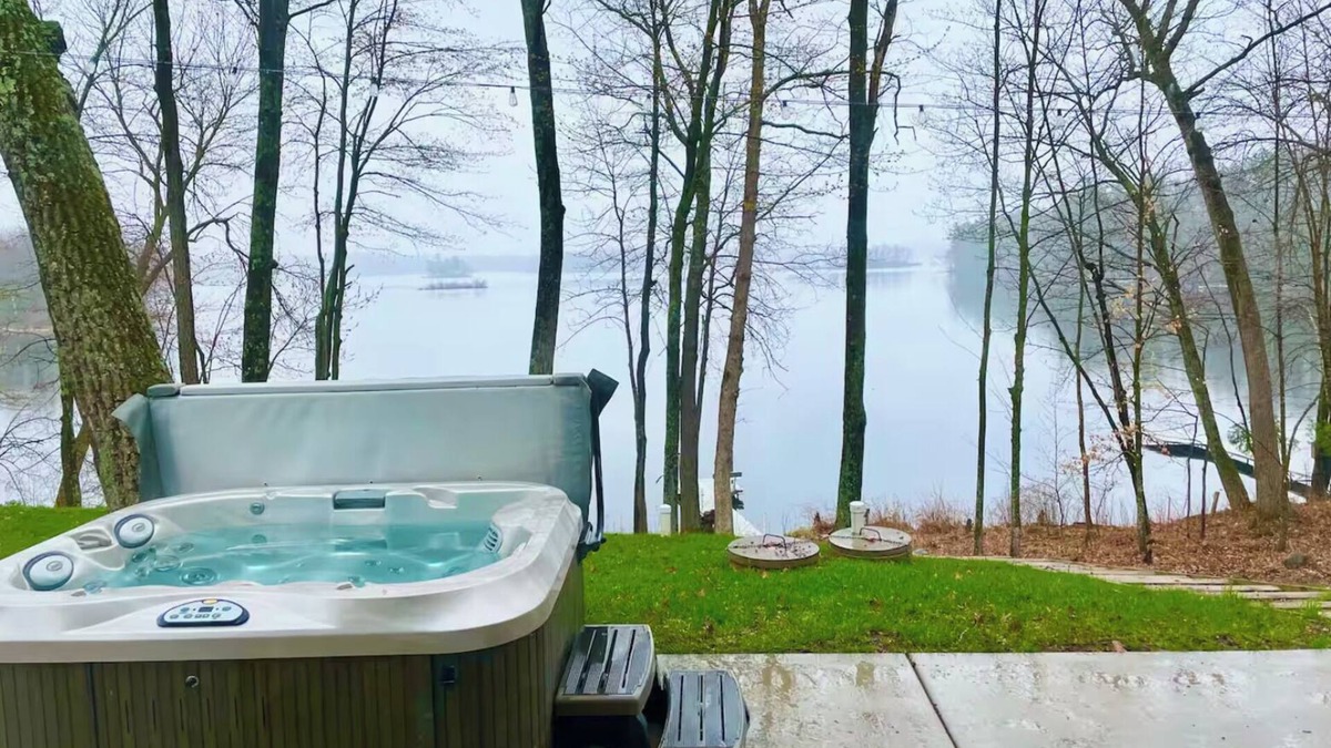 Chetek Cabin | Sunrise Chalet on Potato Lake - Water Front - Dock - Game Room - Hot Tub