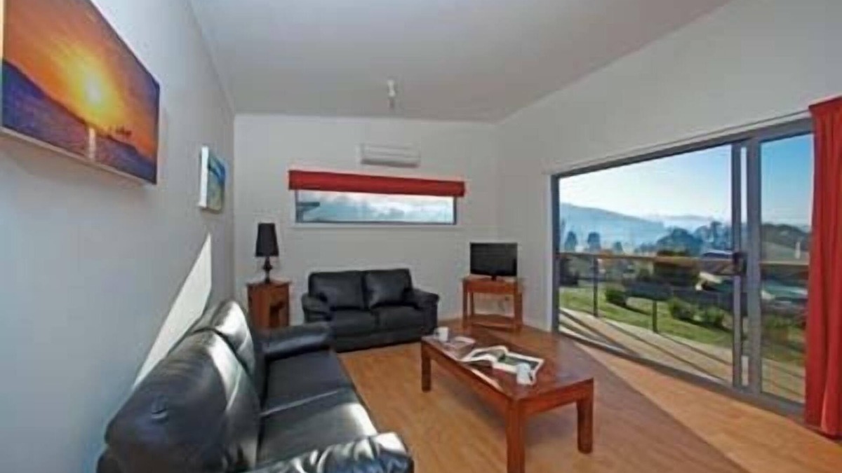 Dover Apartment | Sunrise Cottage, Huon Valley