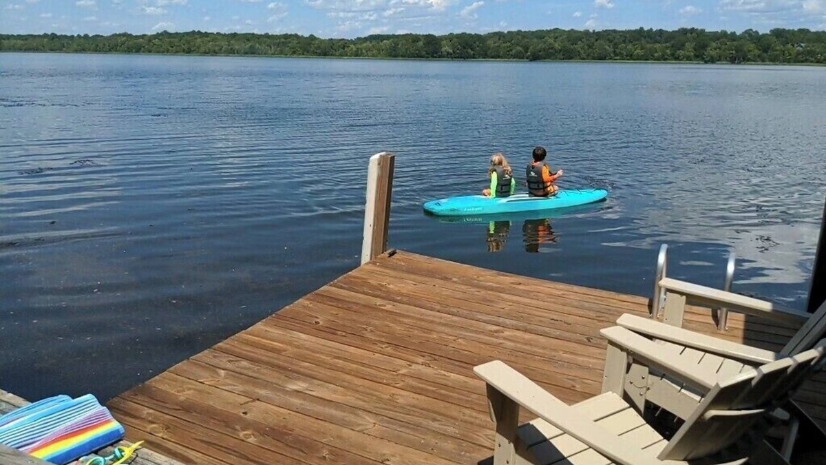 Wise House | Sunrise Cottage on Lake Gaston is great for families and fishermen alike!