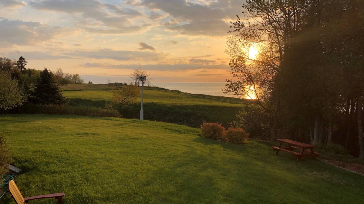 Algoma House | SUNRISE CREEK | Private Beach House Near Door County