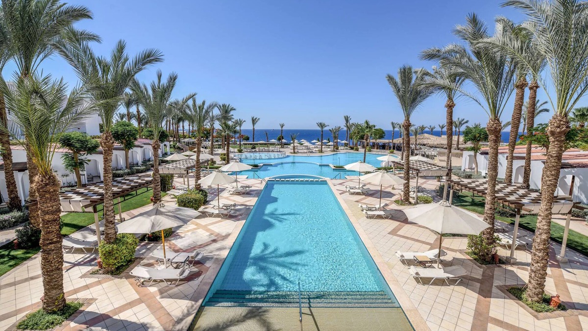 El Hadaba Hotel | Sunrise Views, Spa Days & Family Fun All in One Place l 3 Family-friendly Rooms