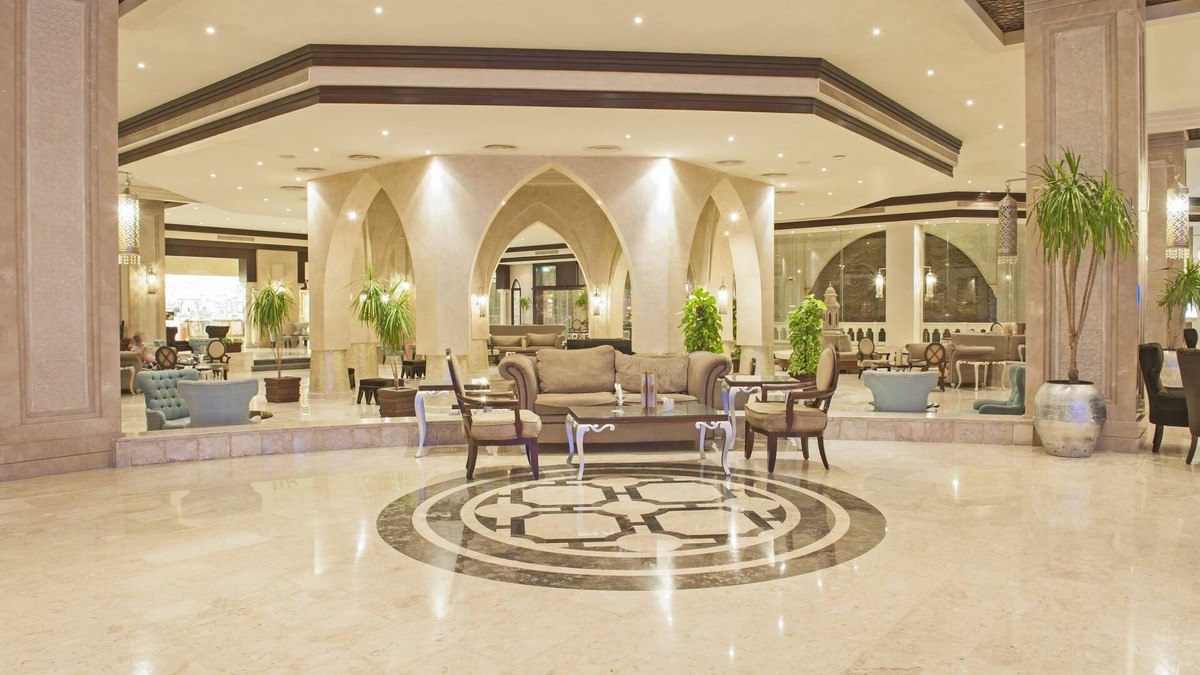 Village Road Resort | SUNRISE Garden Beach Resort - All inclusive