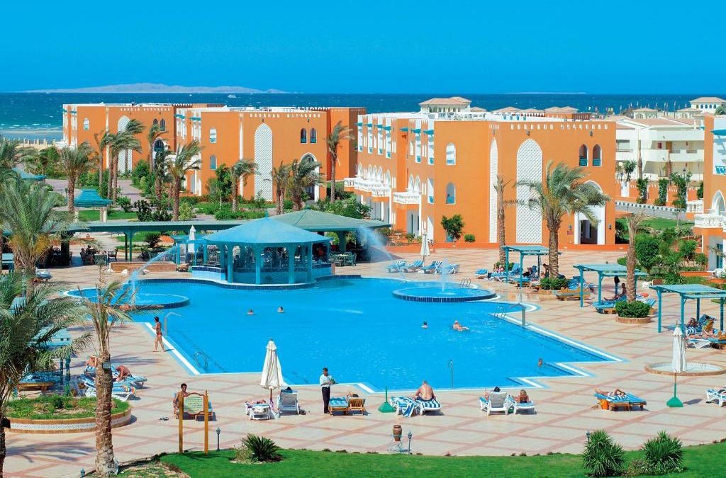 Village Road Resort | Sunrise Garden Beach Resort