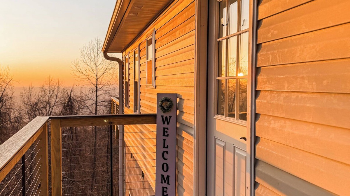 Fancy Gap House | Sunrise Mountain Escape - Modern 1 Bed, 1 Bath - Gorgeous Views Near BRPW & I-77