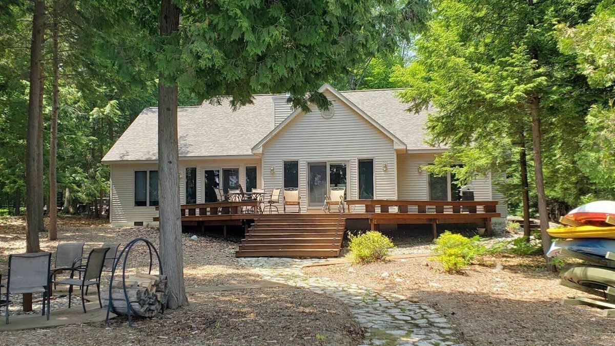 Clam River House | Sunrise on the Lake S