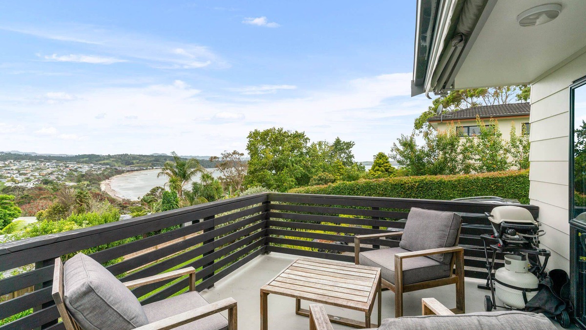 Snells Beach House | Sunrise Point - Snells Beach Holiday Home