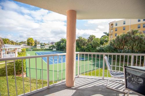 St. Pete Beach House | Sunrise Resort 211