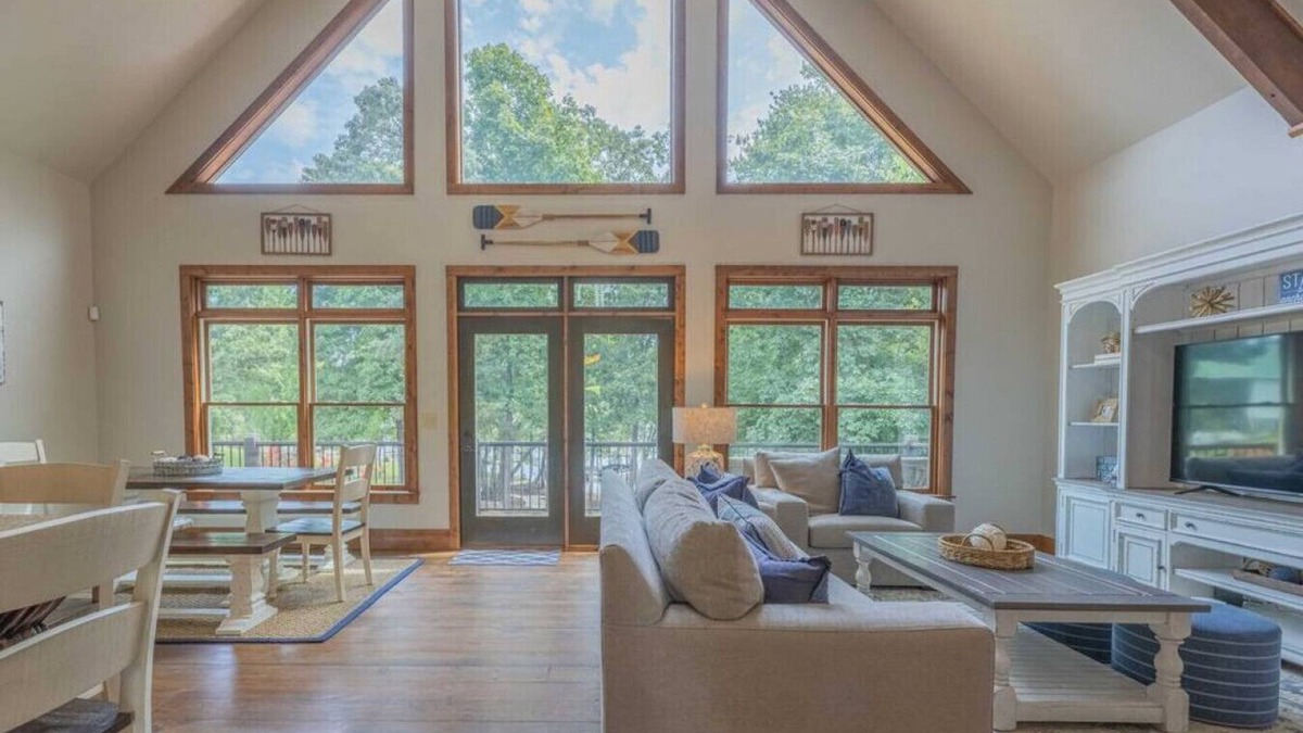 Reed Creek House | Sunrise Retreat - Luxury Lakefront Retreat - Hot Tub, Outdoor Fireplace